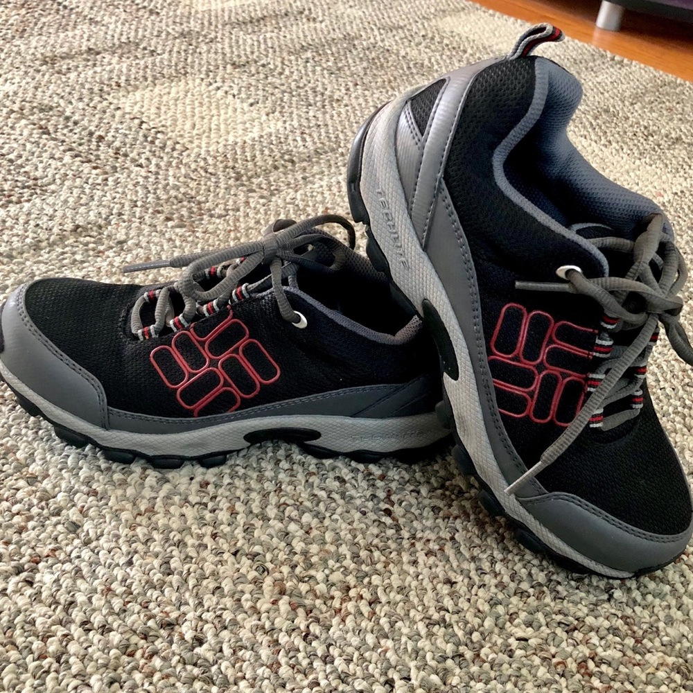 NEW Columbia techlite shoes